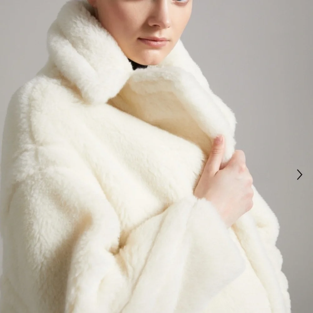 MaxMara TedGirl Alpaca Wool Silk Blend Teddy Icon Double Breasted Coat - Picture 3 of 15